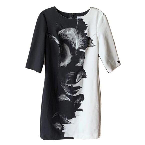 Carolina Herrera Dresses & Skirts - Carolina Herrera Two Tone Techno Sheath Dress Size 10